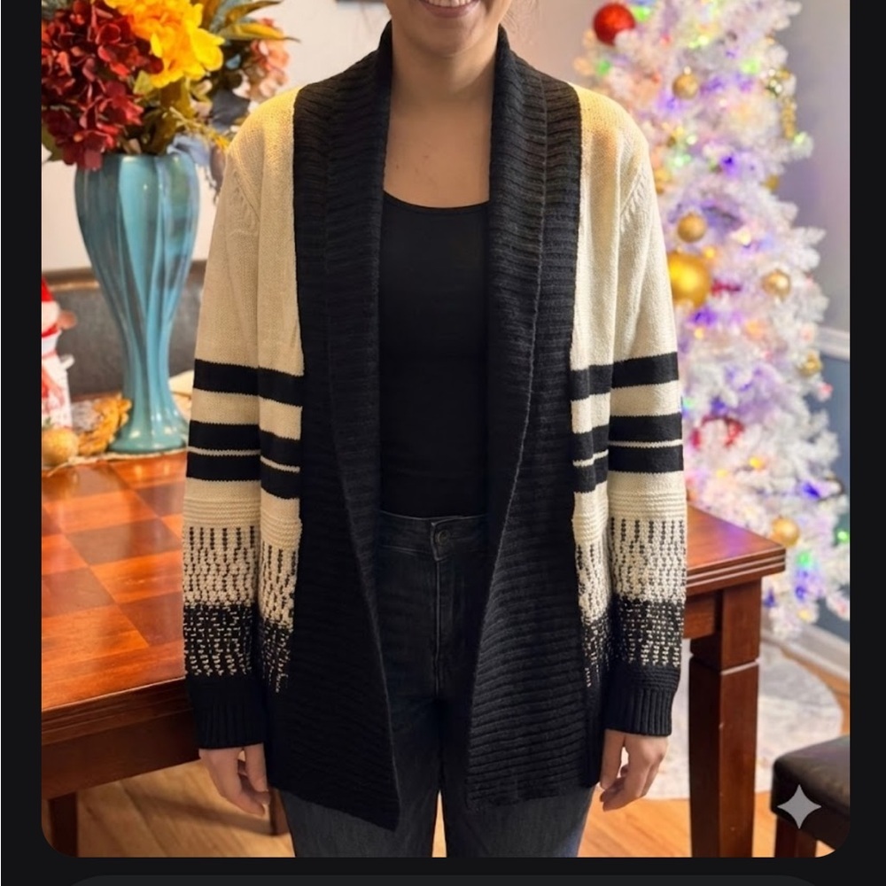 LINE Sweater Cardigan Black and Cream Knit Shawl size Medium - Picture 14 of 14